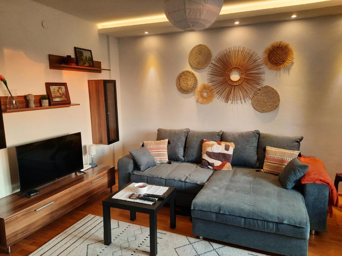 Biser Dunava -- Pearl of Danube Apartment - Housity