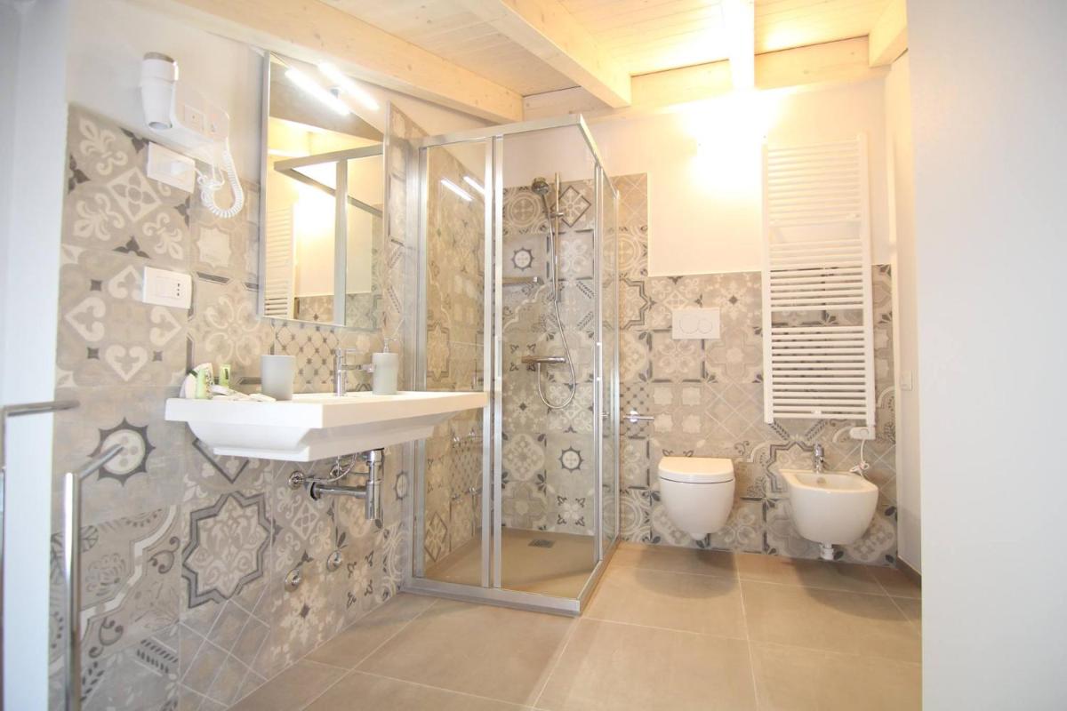Spagnoi Rooms - Housity
