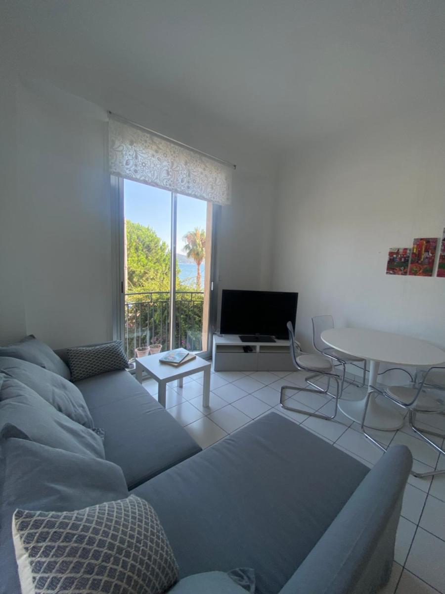 Suitetrails - Toulon Mourillon, Panoramic sea view apartment Facing the beaches