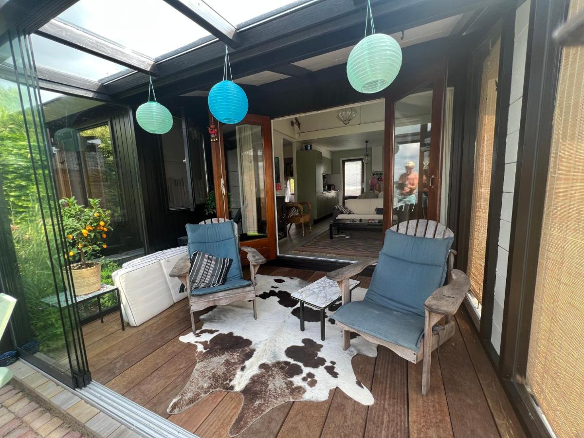 The Outpost Lakehouse- enjoy our house at Reeuwijkse Plassen - near Gouda - Housity