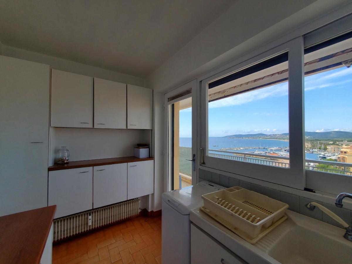 FREJUS PLAGE Tour Mediterranee 10e Etage T2 38m2 - Housity