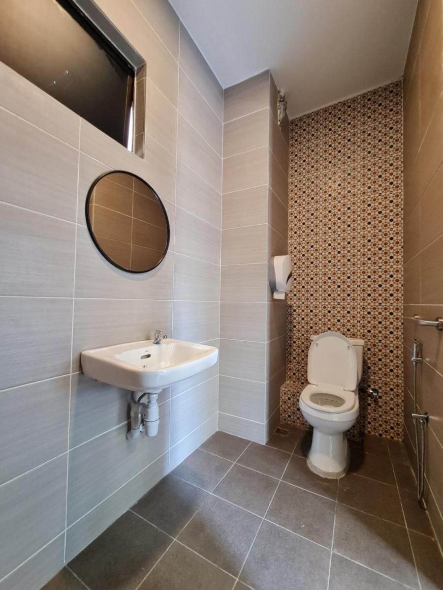 Room @ Lorong Kelawai near to Gurney Paragon - Housity