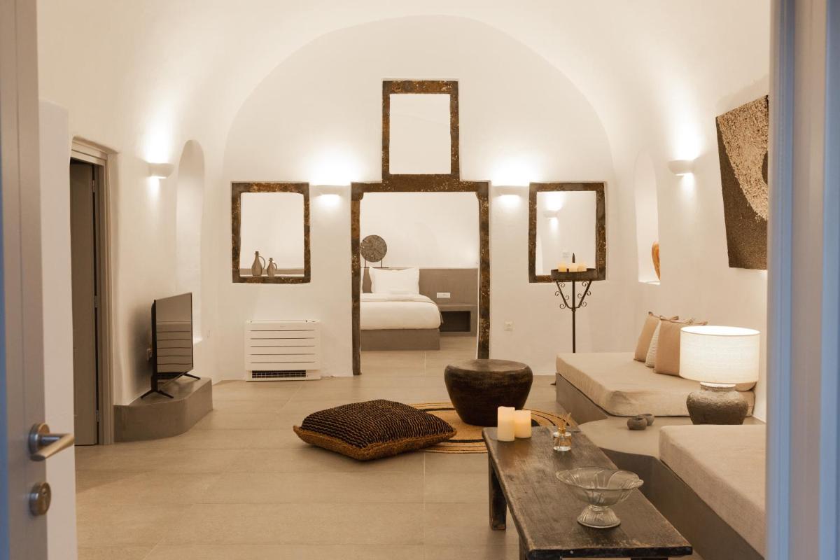 Cydonia Caves - Housity