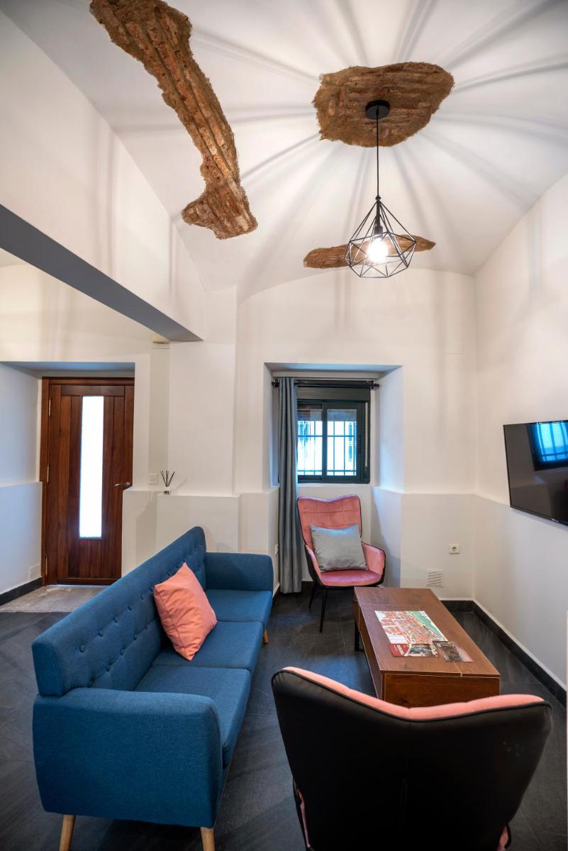 Apartamentos Turísticos Cáceres " CENTRO HISTÓRICO " - Housity