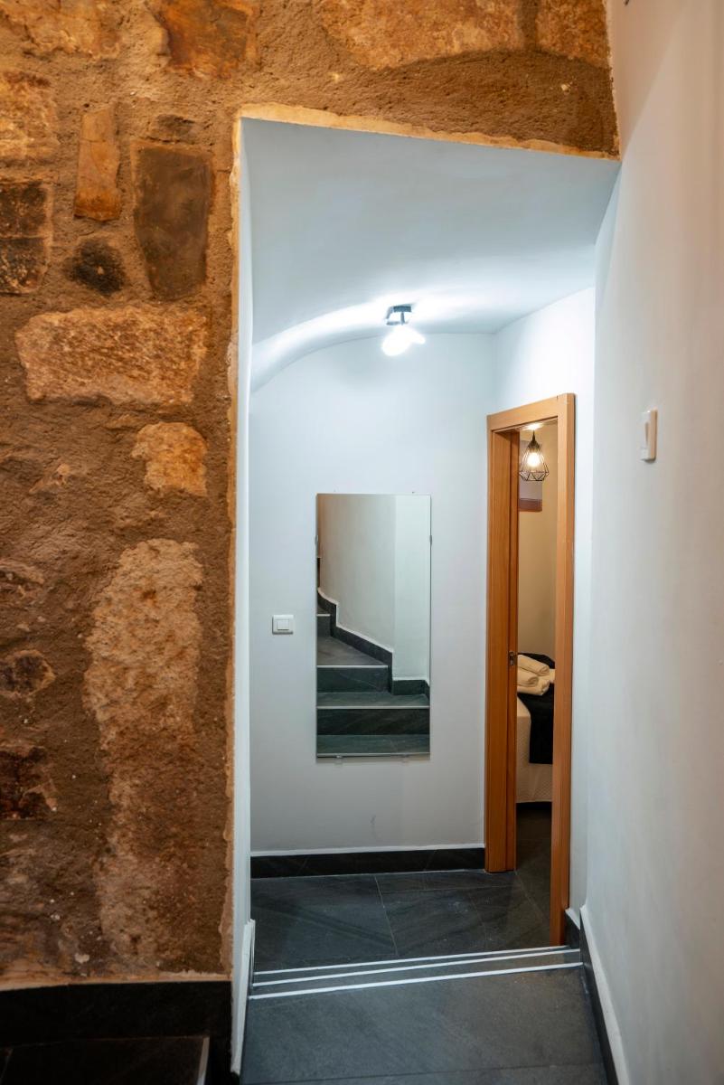 Apartamentos Turísticos Cáceres " CENTRO HISTÓRICO " - Housity