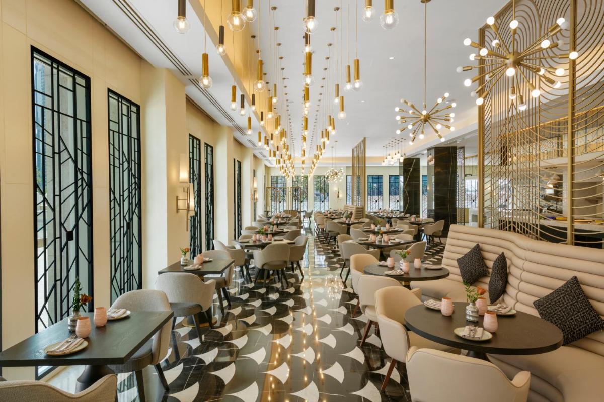 Wyndham Grand Doha West Bay Beach - Hizvo