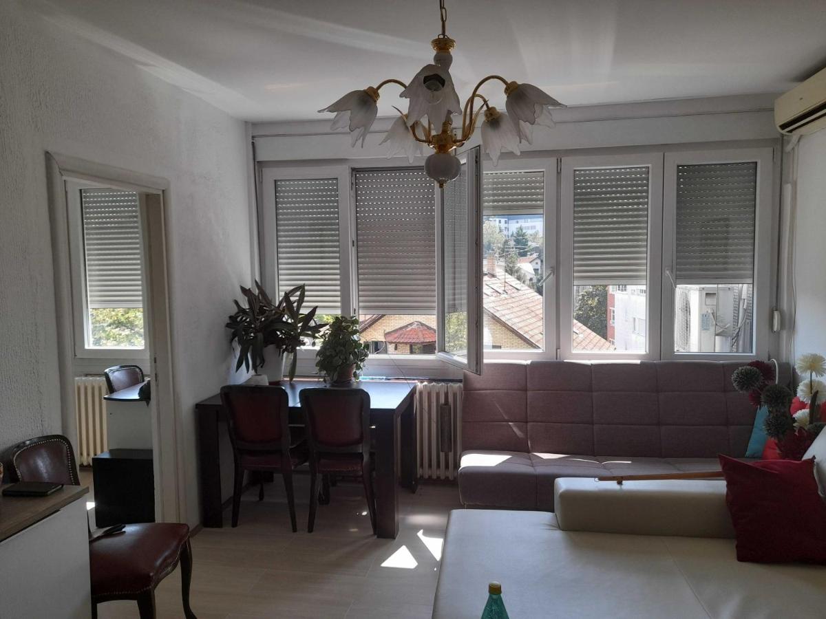 Blue Aura - Housity