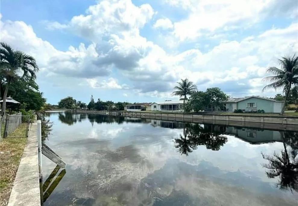Charming 3bdrm home in N. Lauderdale - Housity