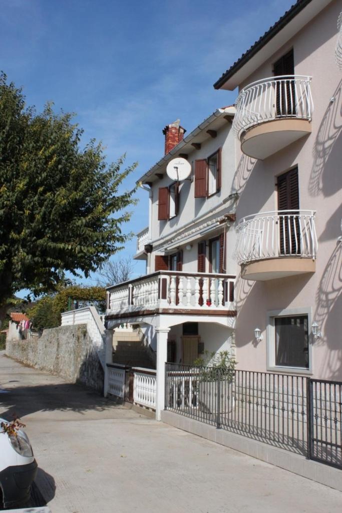Apartments by the sea Duga Luka - Prtlog, Labin - 7491 - Housity