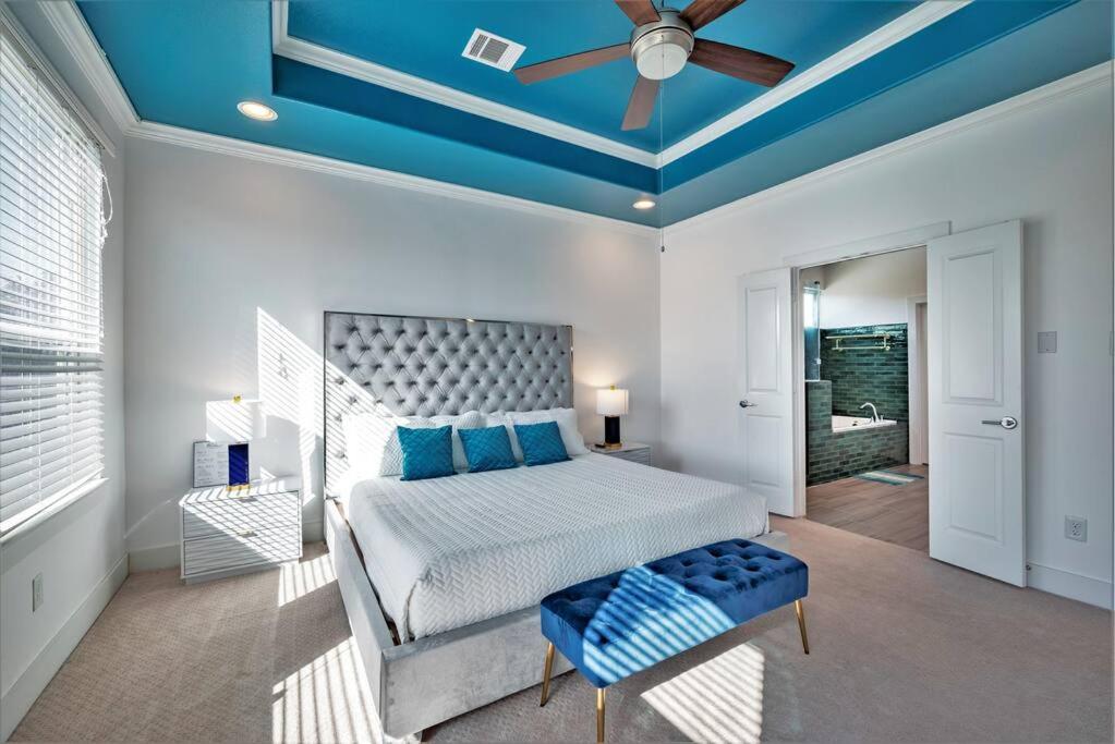 Luxury Home w/ Private Saltwater Pool in Midtown - Housity