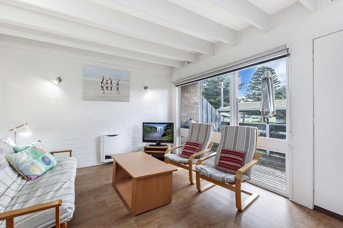Beach Terrace 4 - Housity
