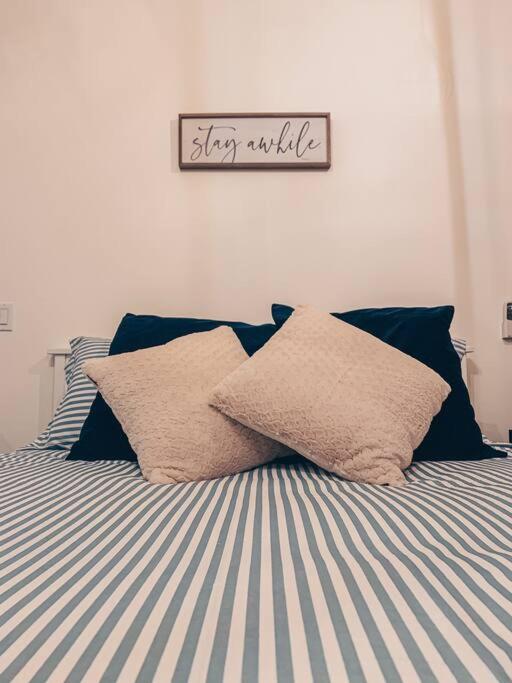 Shores of Erie Hideaway (Single Level Studio Apartment) - Housity