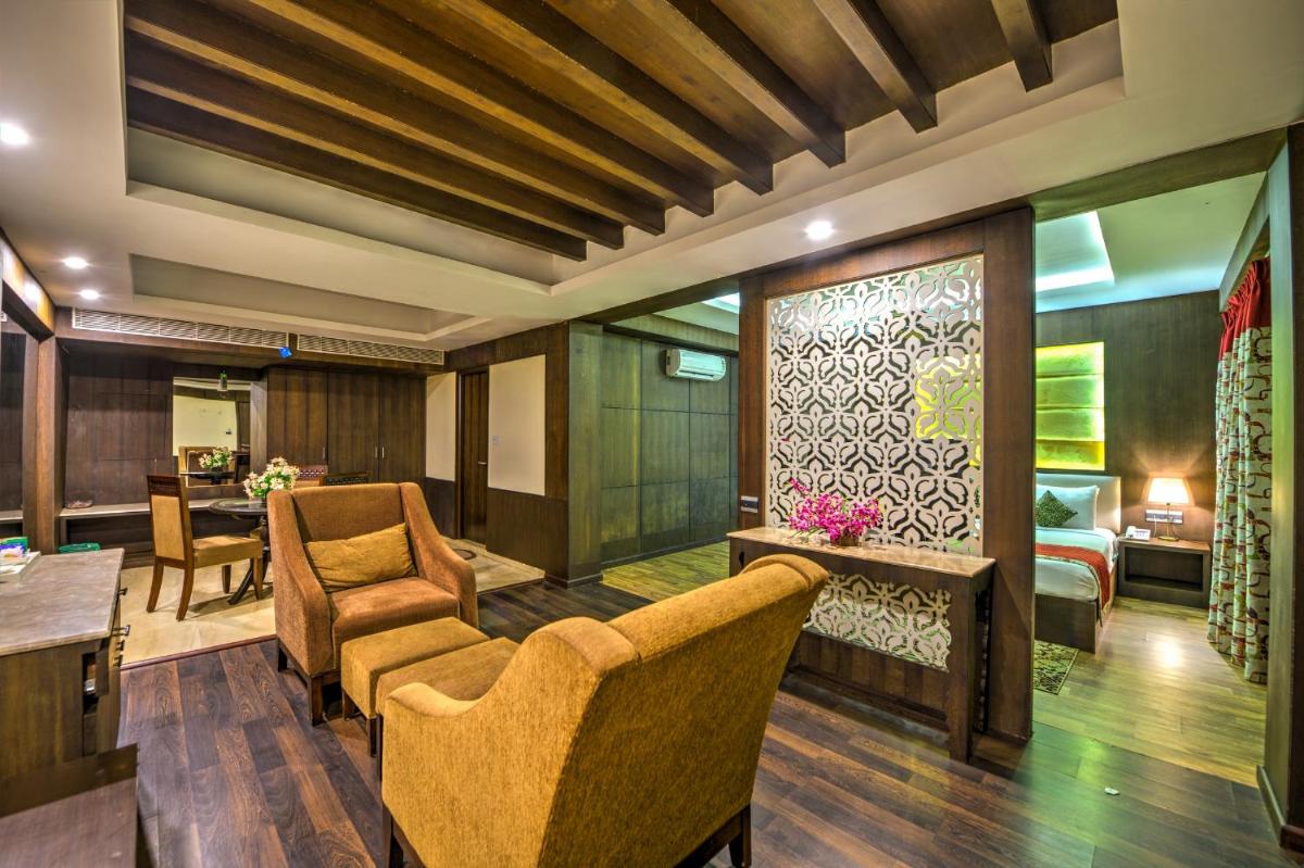 Silver Sand Sentinel - Housity