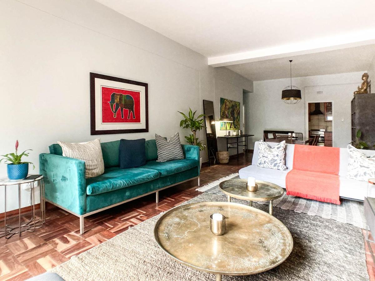Suitetrails - Stylish Apartment in heart of Rosebank