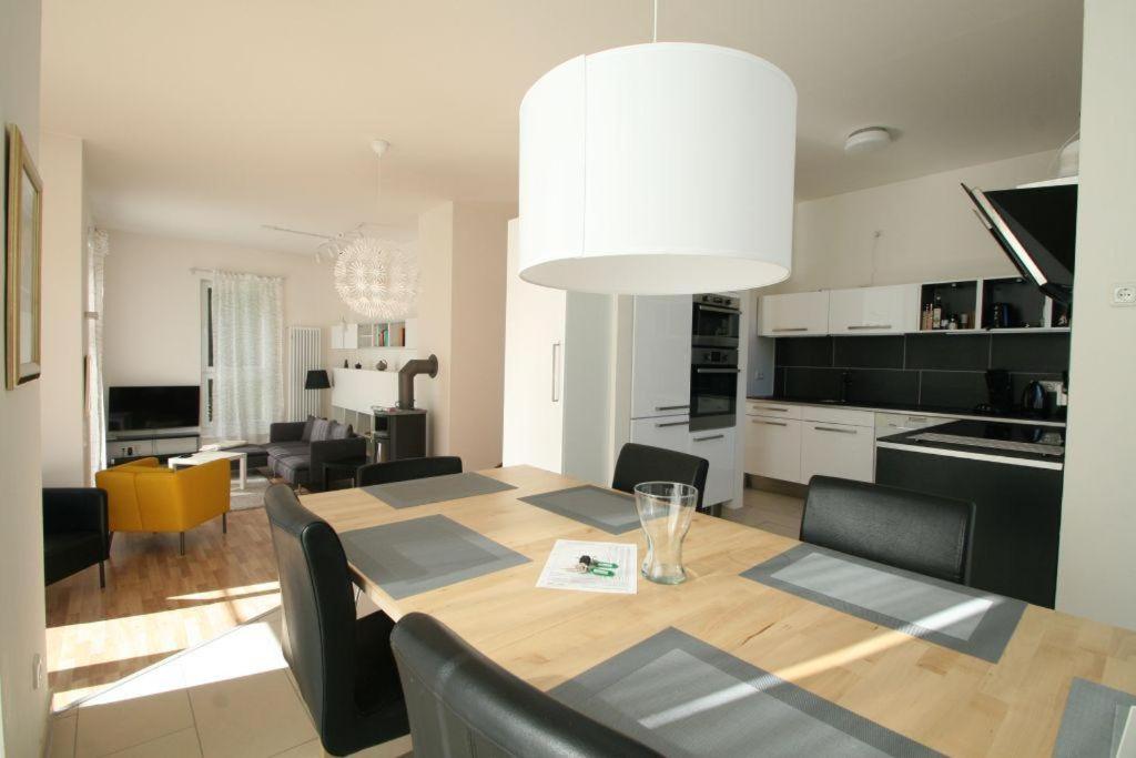 Villa am Meer Terrasse - Housity