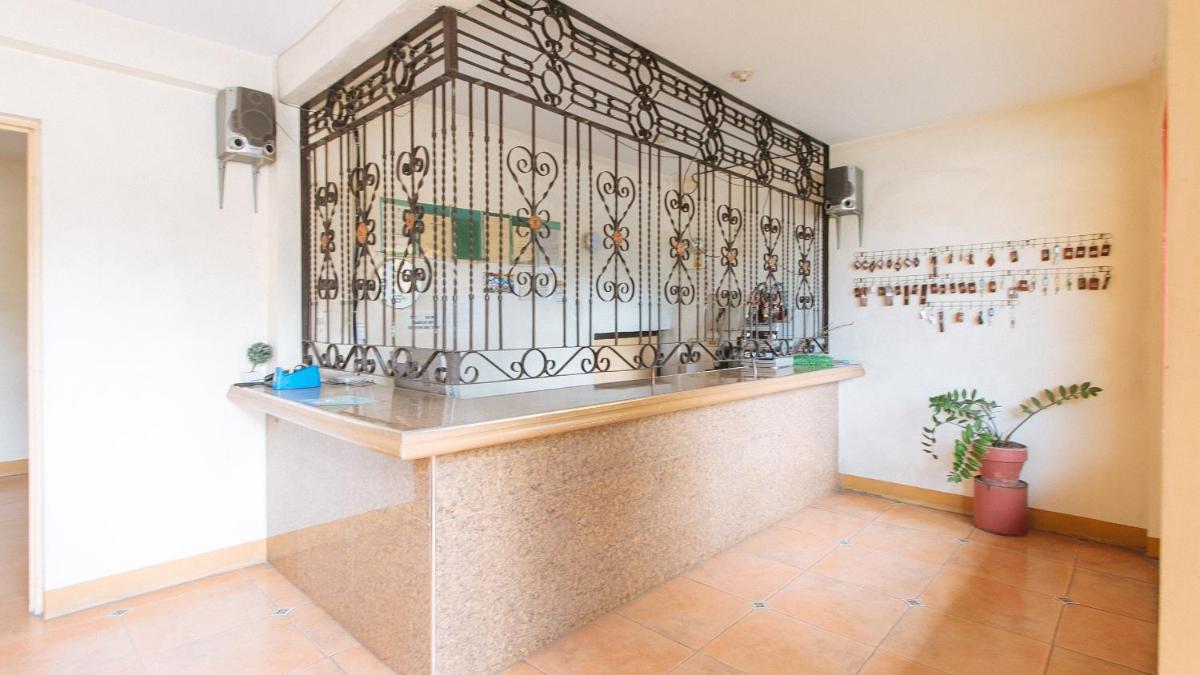 Suitetrails - Golden Success Hotel II