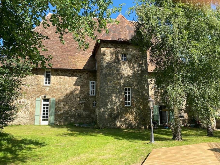 17th Century Manor with Private Pool - Housity