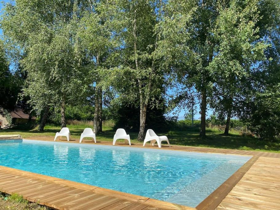 17th Century Manor with Private Pool - Housity