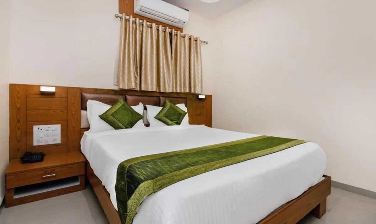Suitetrails - Hotel Volga Plaza