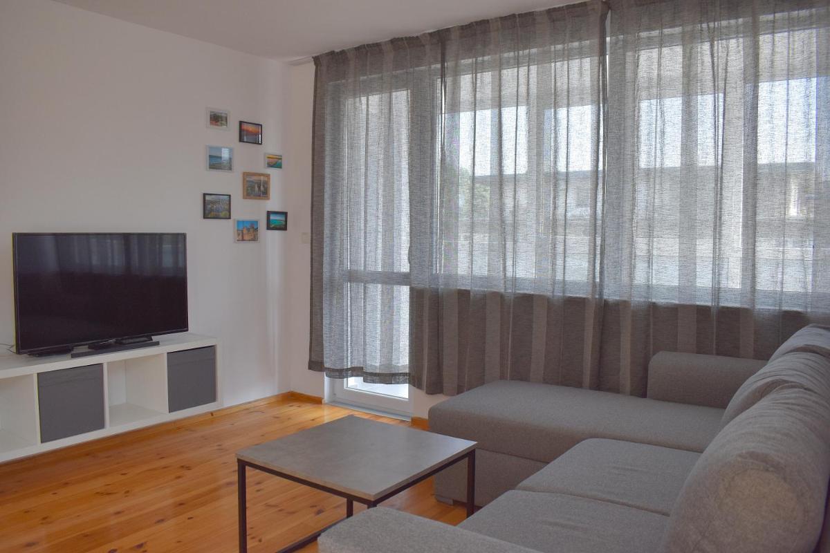 Sunny Varna Flat - Housity