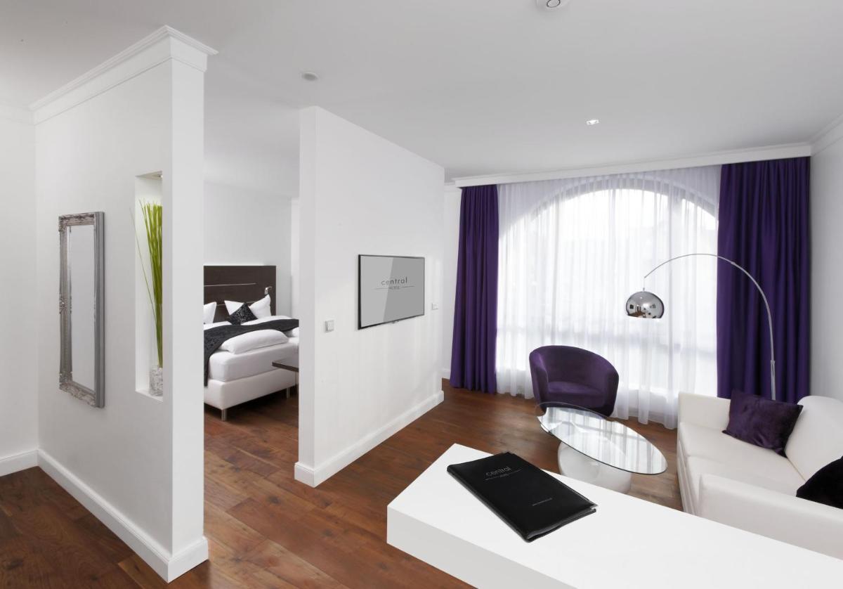 Central Hotel - Housity