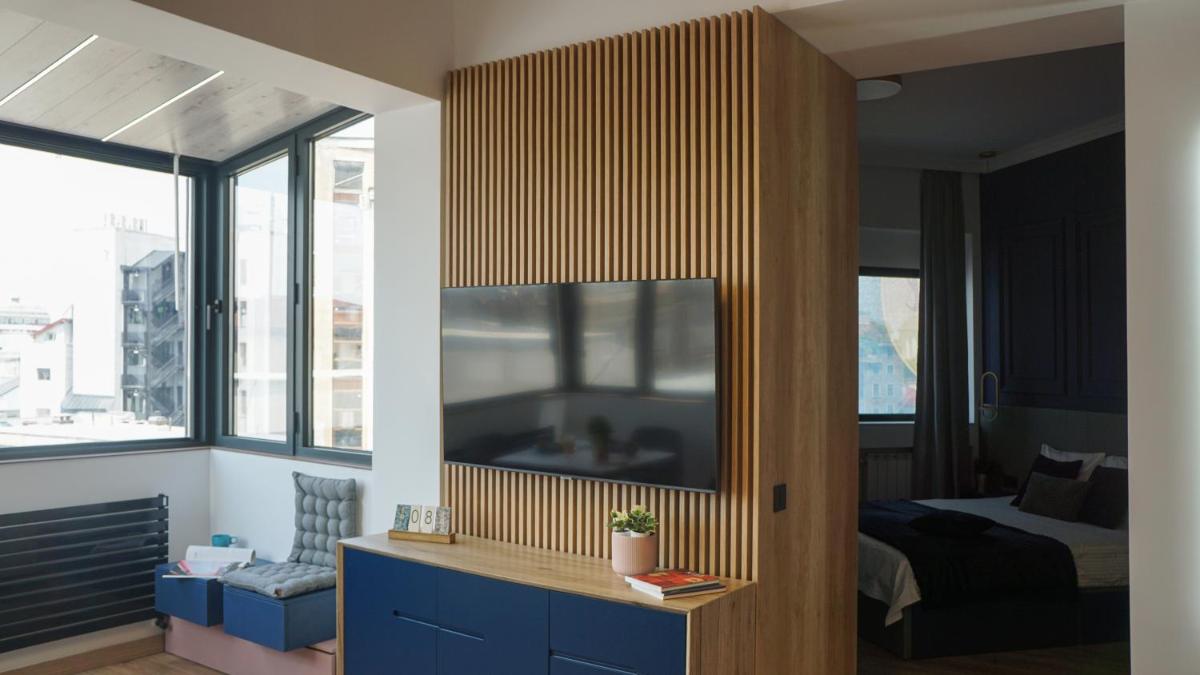 Blue Sunnyside Studio - Central Location - Housity
