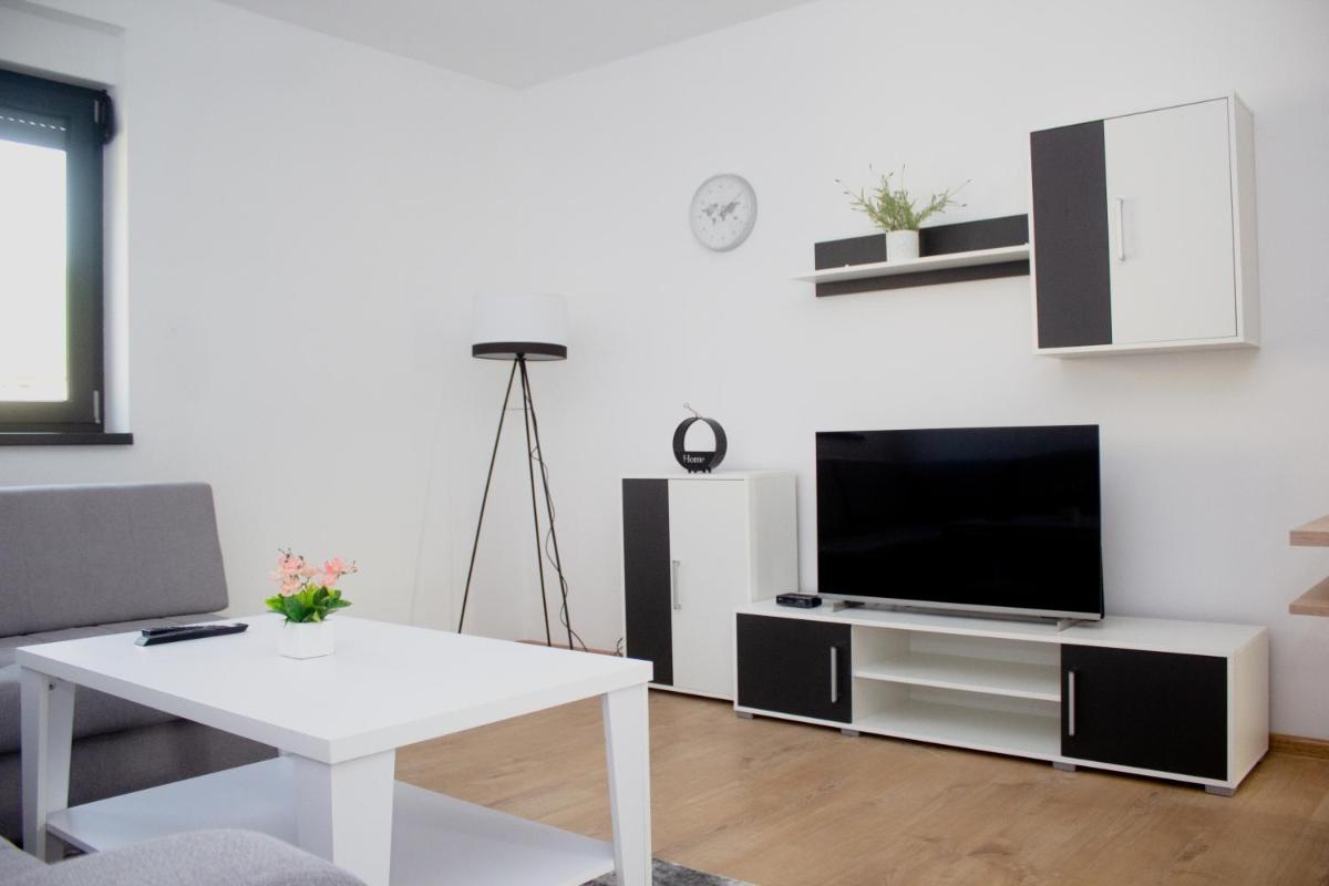 Apartments Swiss Travnik - Housity