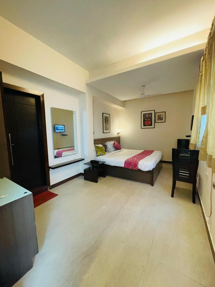 Crystal Retreat - Housity