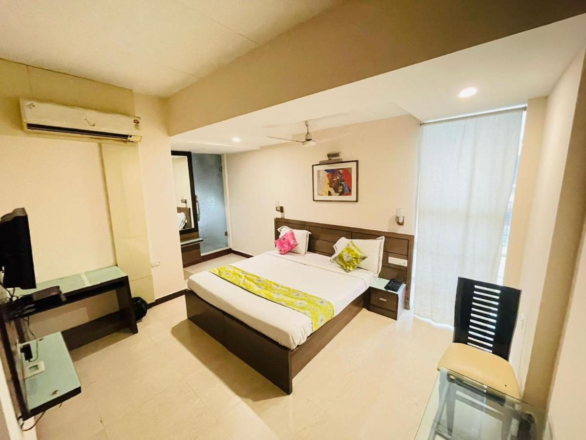 Crystal Retreat - Housity