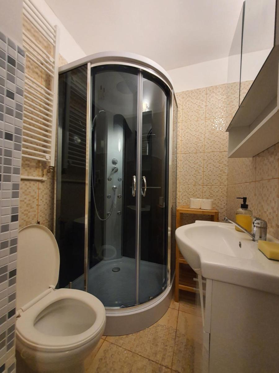 AK City Center Apartments - Hizvo