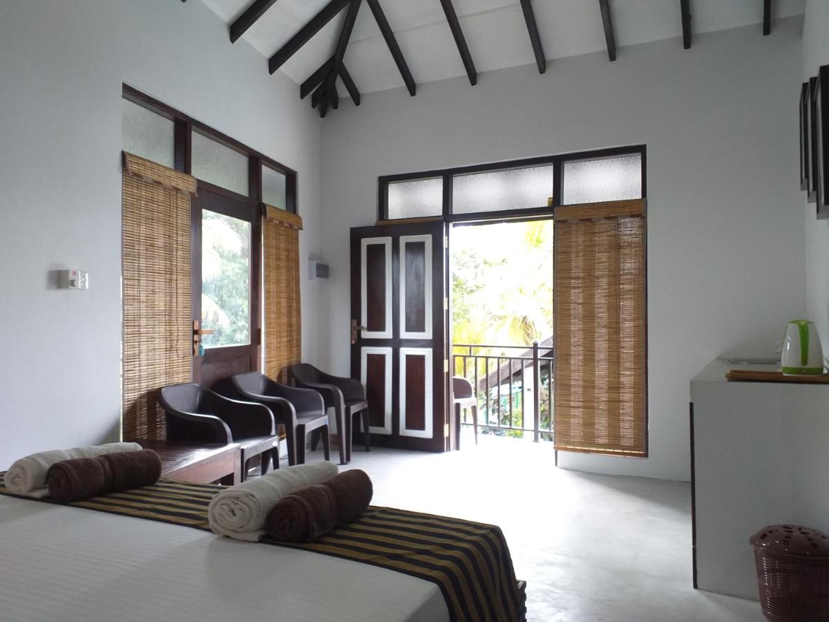 Green Wood Villa Negombo - Hizvo