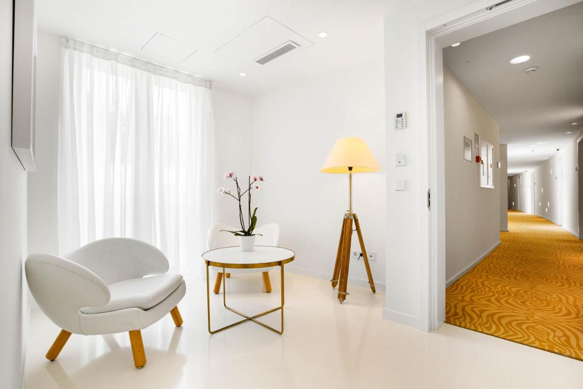 Zona de estar de Portals Hills Boutique Hotel