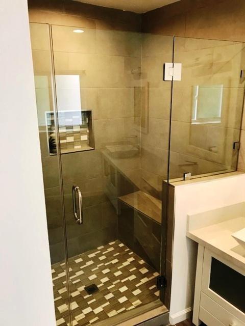 5 bedroom 3 bath home near universal - Housity