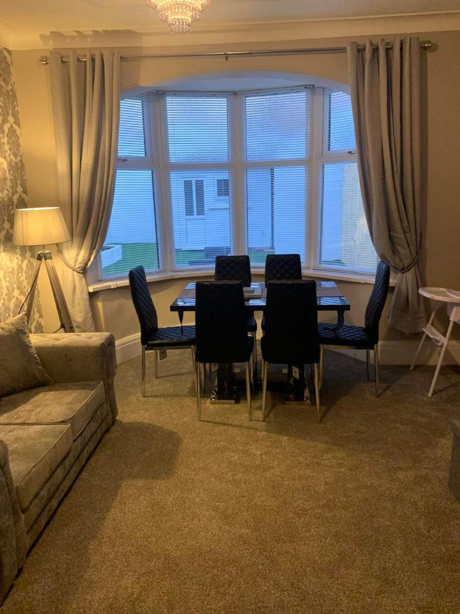 Pleasure Beach View - Housity
