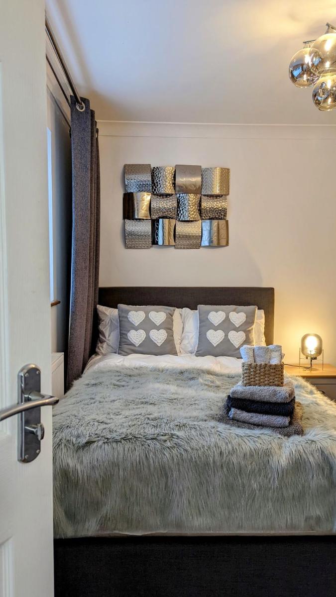Marsden Court Bungalow - Housity