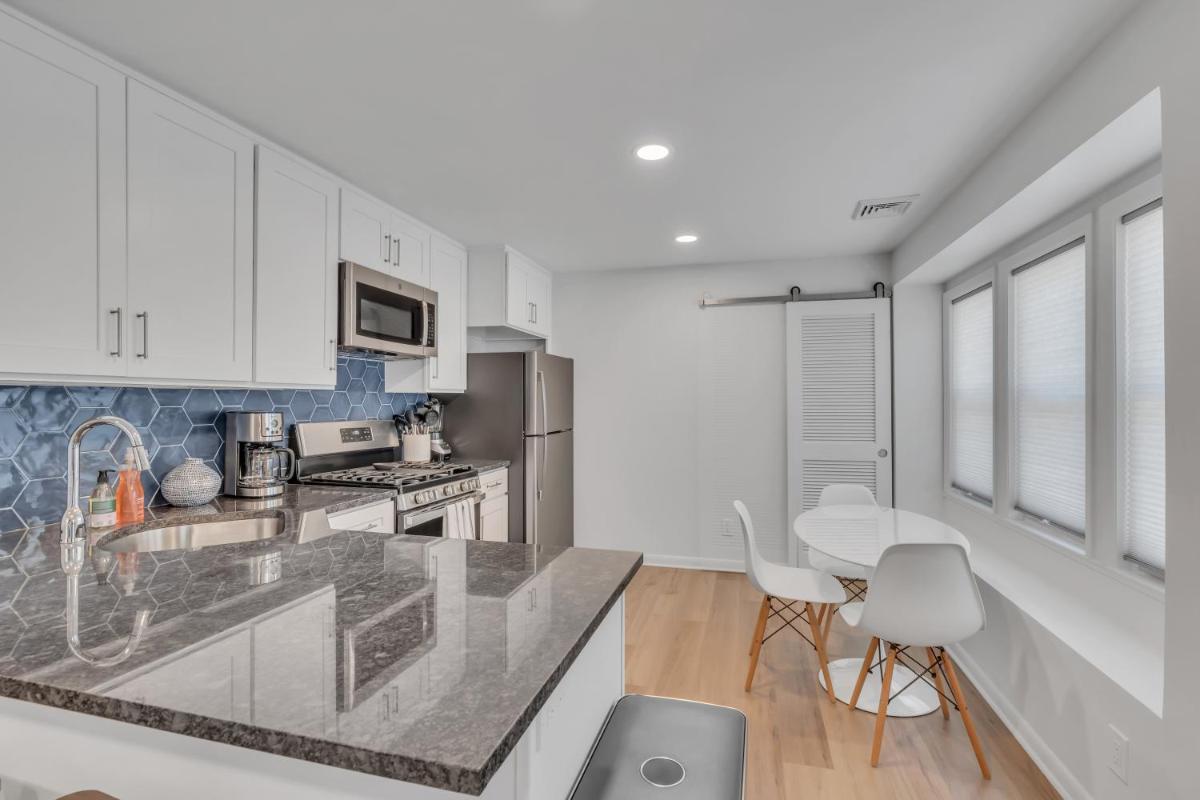 Spacious 3-Bedroom Bungalow in Bradley Beach - Housity