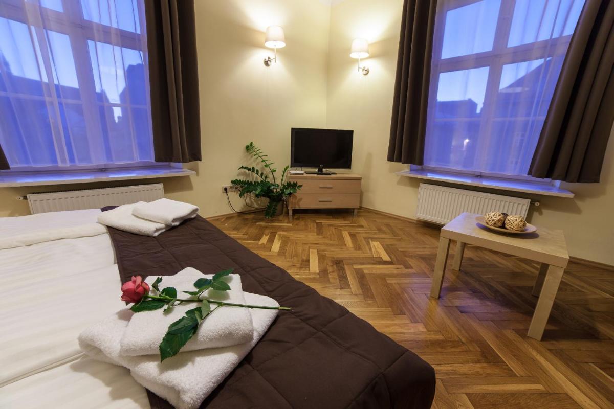 Place 4 You Apartments - Housity