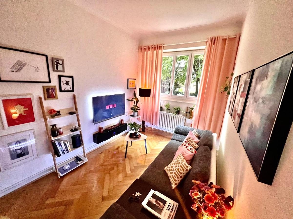 Stylish Spacious Cosy And Modern Fully Equipped Apartment in City Centre - Housity