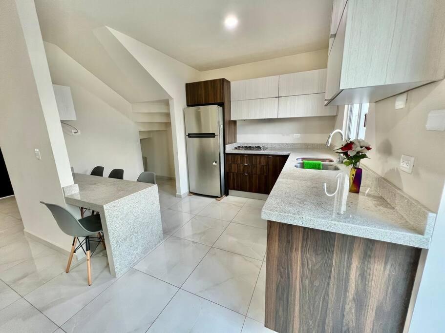 Kentia 27, Residencial privado, accesible y cómodo - Housity