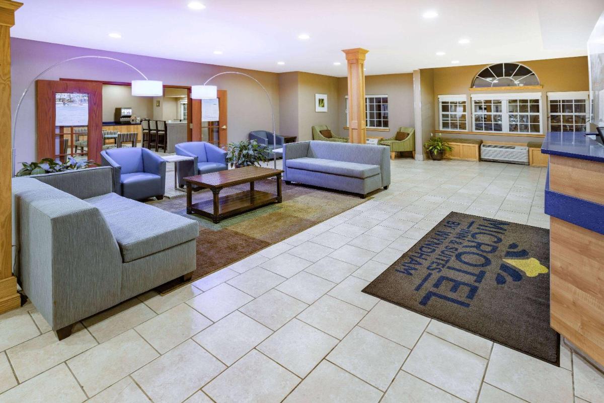 Microtel Inn & Suites by Wyndham Johnstown - Housity
