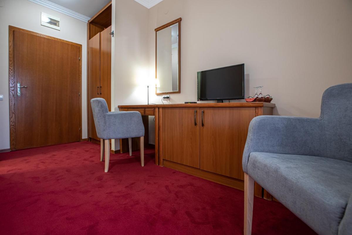 Hotel Vila Lago - Housity