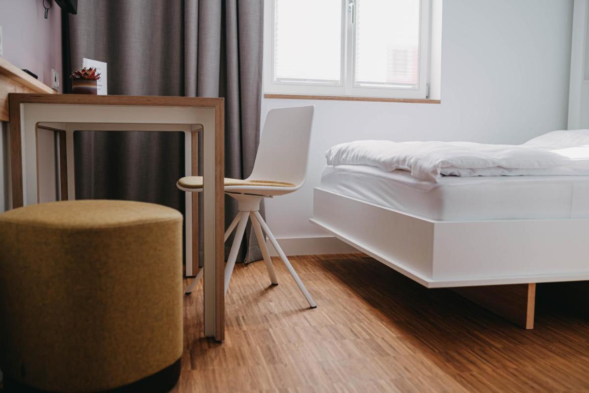Maximilian Studios - Housity