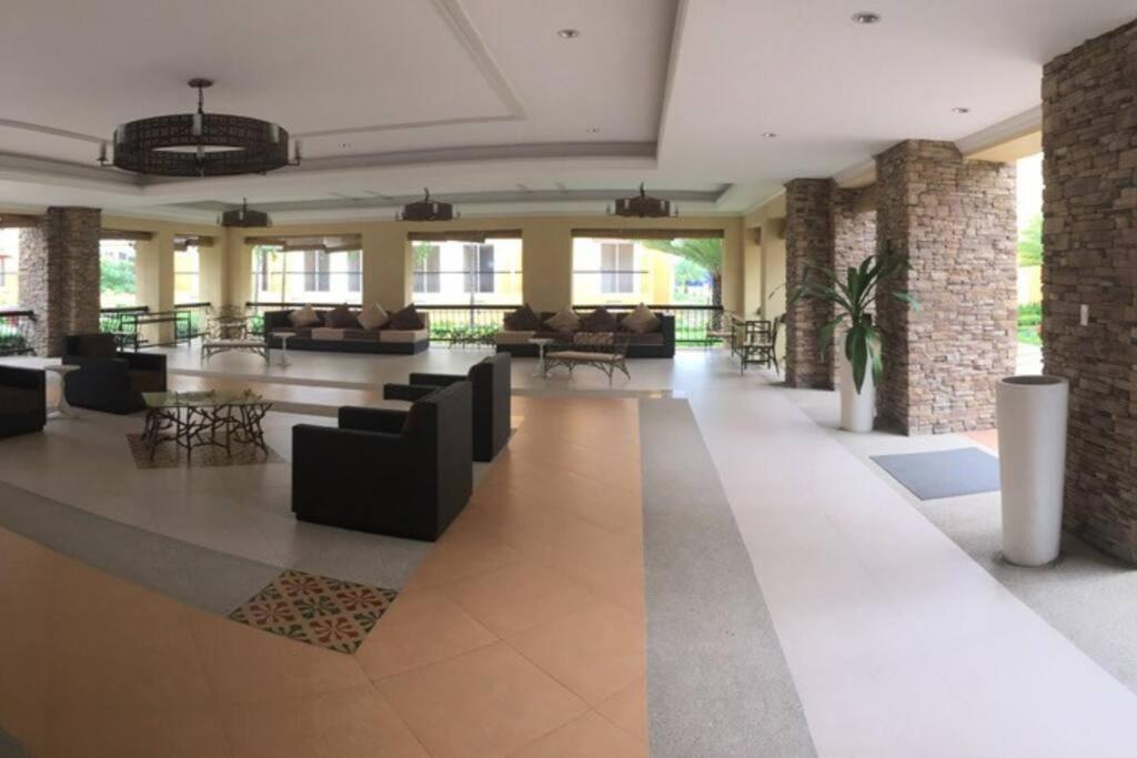 Cozy 2BR condo near SM seaside/Cebu Ocean Park - Housity