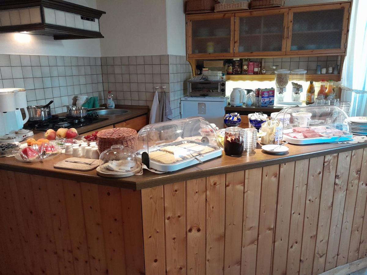 Pension Edelweiß - Housity