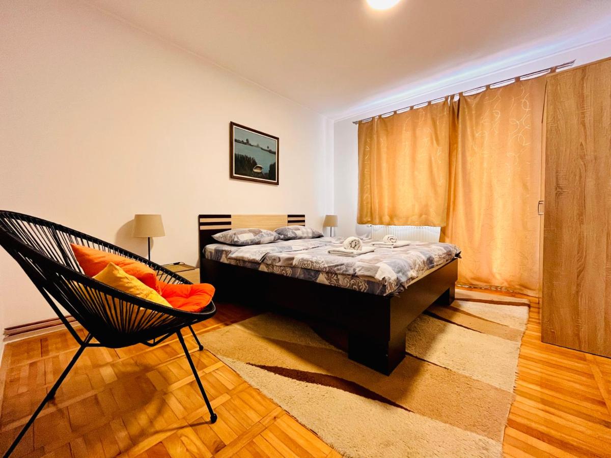 Apartment Viktorija - Housity
