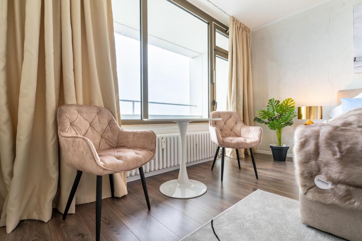 RÜSUITE IV I KING SIZE BED I MESSE I BALKON I VIEW - Housity