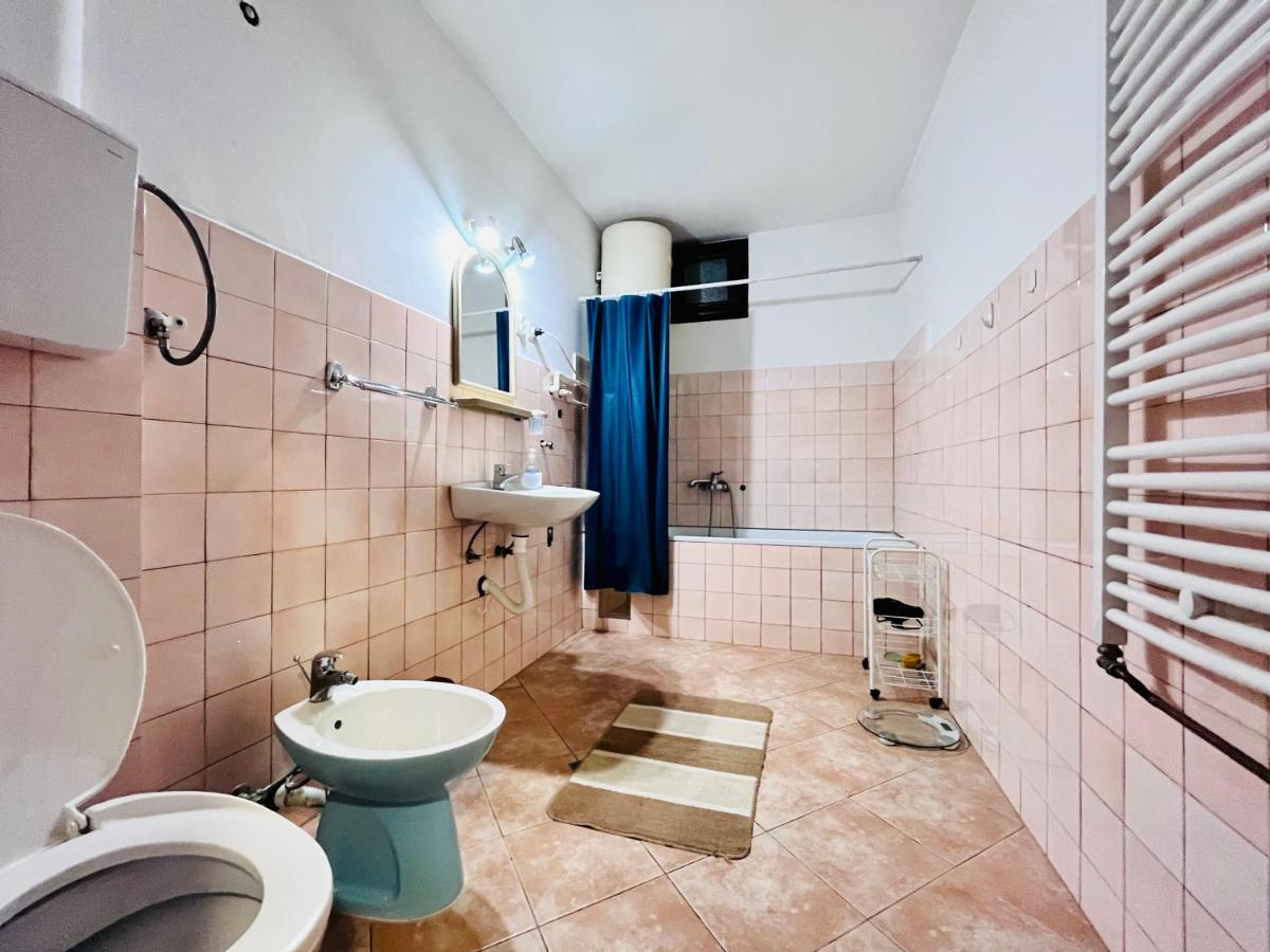 Apartment Viktorija - Housity