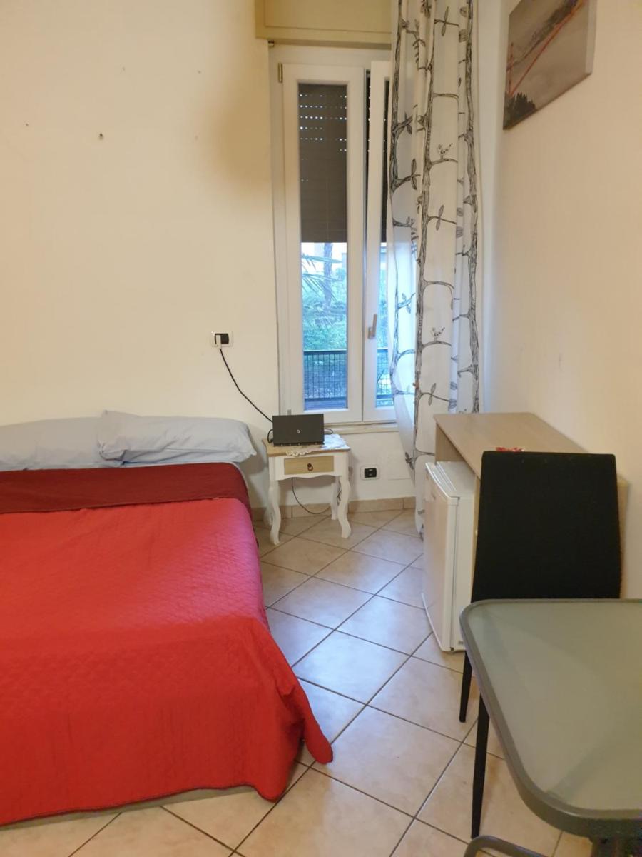 Romeo1 - Housity