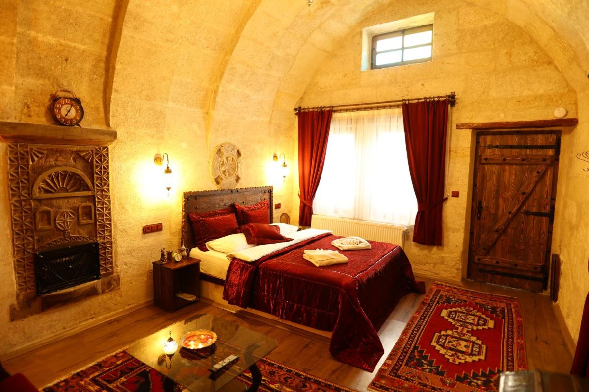 Shadow Cave House - Housity
