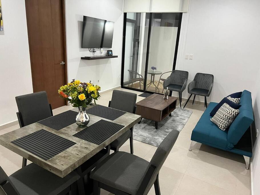 New & beautiful apartment GF with private pool - Housity